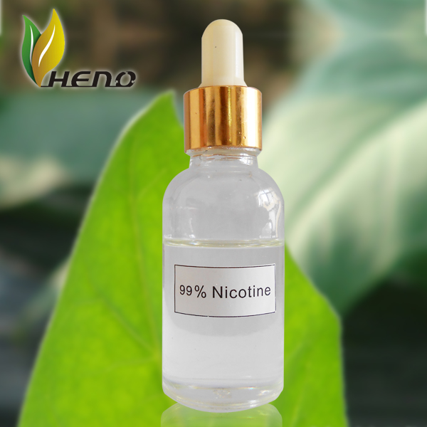Licht geel olieachtige vloeistof Nicotine